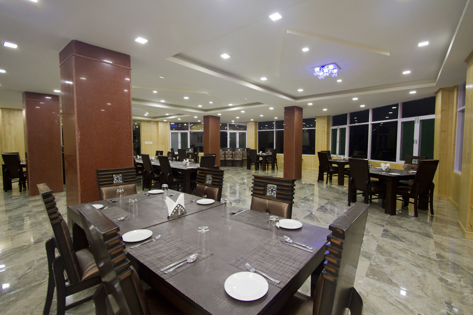Adb Rooms Snow Touch Resort Manāli Extérieur photo