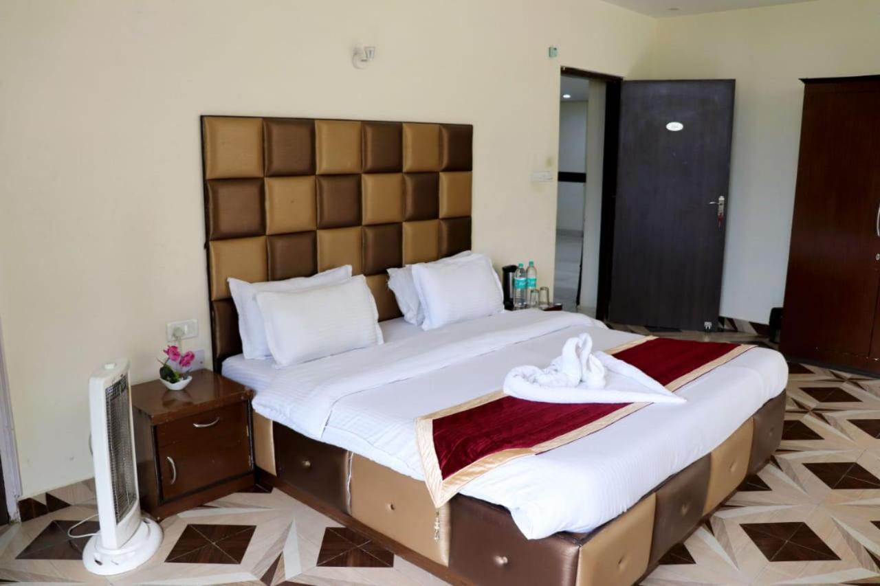 Adb Rooms Snow Touch Resort Manāli Extérieur photo